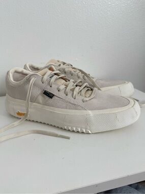 Brandblack Low-Top Sneakers in Cream/Beige